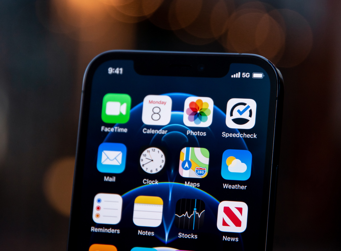 博望苹果手机维修分享为什么 iPhone 12 在冬季会自动关机 