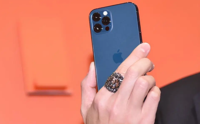 博望苹果手机维修分享iPhone12系列重启方法教程 